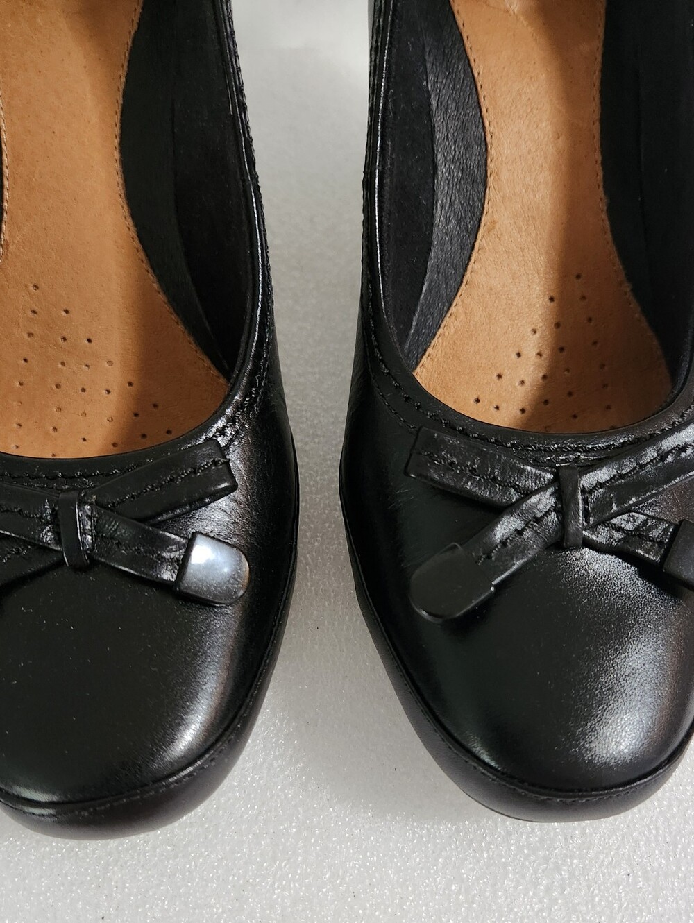 CLARK'S ARTISAN DIAMOND OPAL LEATHER WOMEN'S HEEL SHOES COLOR BLACK SIZE US 9.5M - Picture 8 of 8